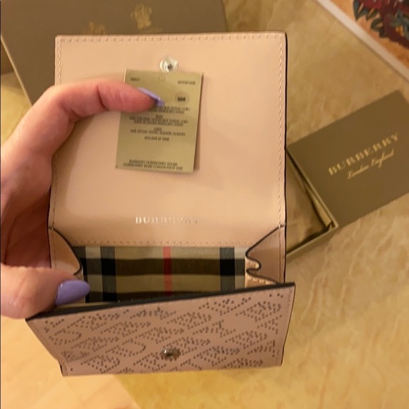 Burberry London logo Wallet - Picture 4 of 7